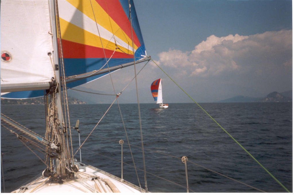 innavsottospinnaker1.jpg