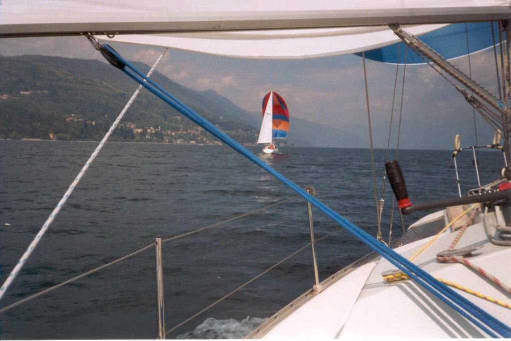 innavsottospinnaker2.jpg